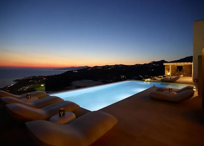 Absolute Paradise Tourlos *