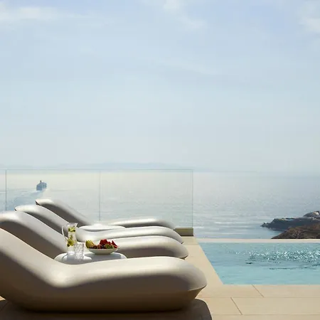 Absolute Paradise Tourlos Villa