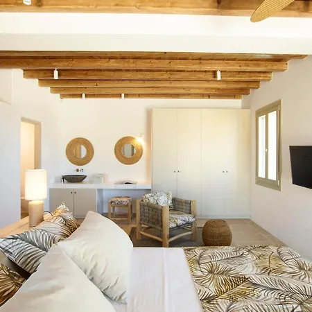 Absolute Paradise Tourlos * Mykonos Town