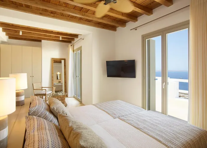 Absolute Paradise Tourlos * Mykonos Town