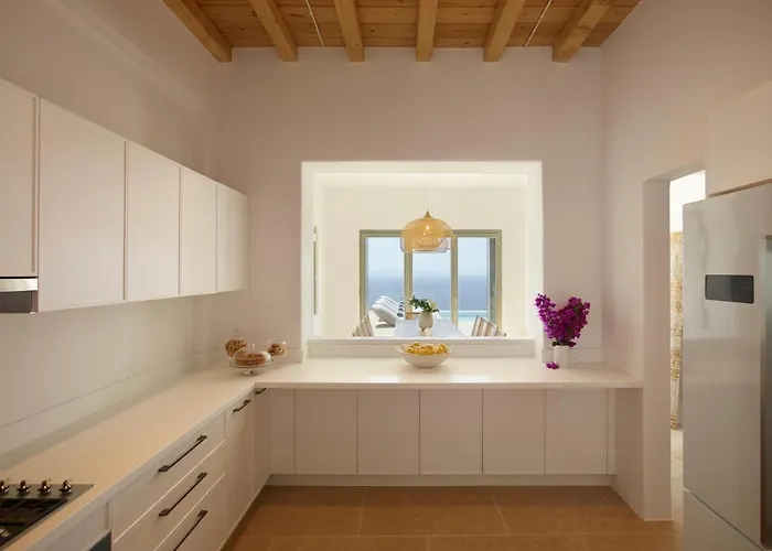 Absolute Paradise Tourlos * Mykonos Town